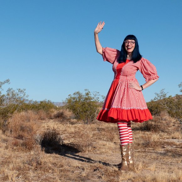 👋 Danielle Vincent's my name. Vintage cowgirl style's my game. - Picture 10 of 16